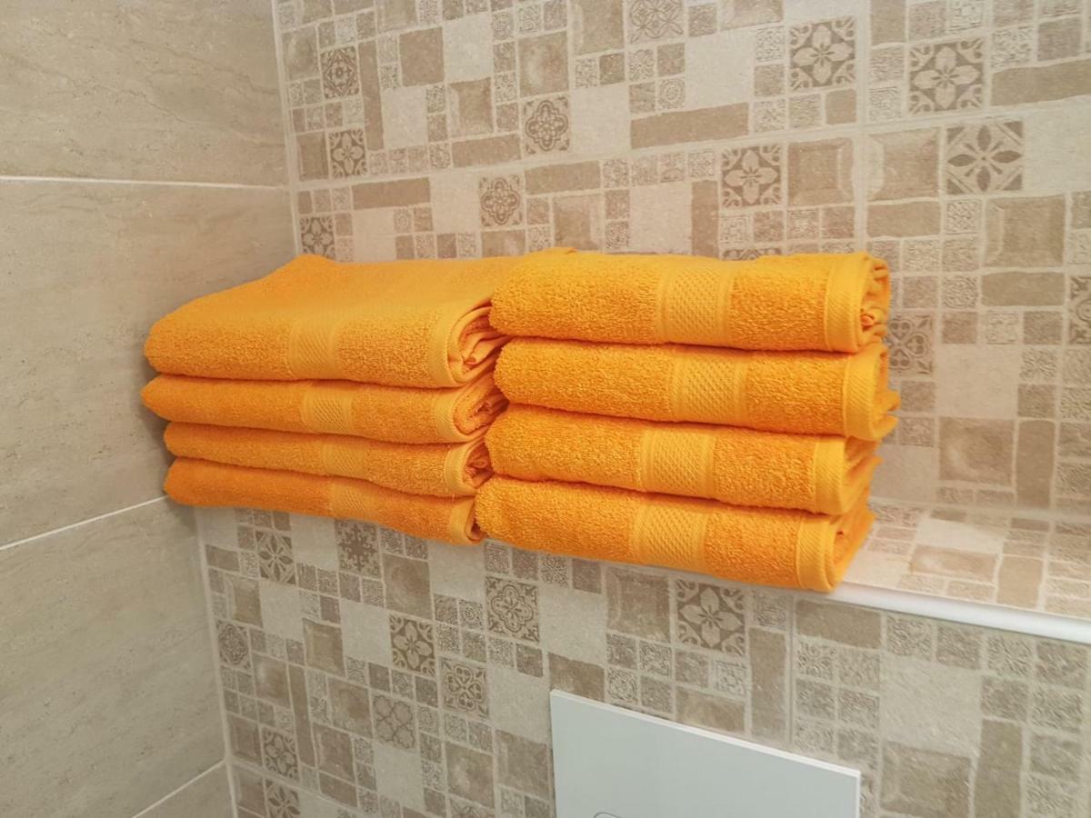 Apartament Monadin 3 Brassó Kültér fotó