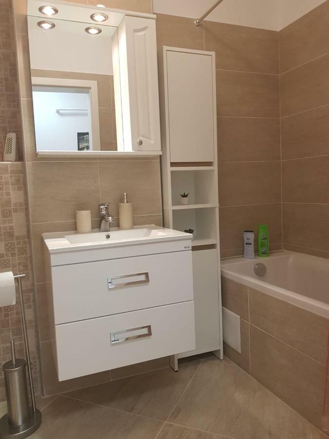 Apartament Monadin 3 Brassó Kültér fotó